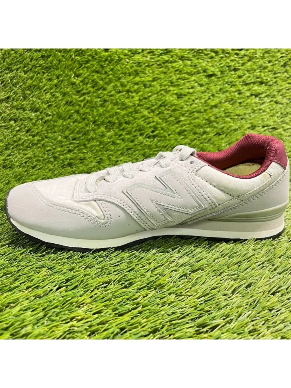 New Balance 996 Womens Size 6.5 Gray Burgundy Athletic Running Shoes Sneakers